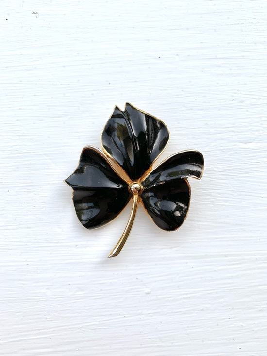 Torino Jewelry - Vintage Torino black enamel golden leaf brooch pin signed
